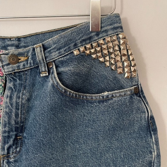 Customized Lee Jeans Shorts w/Studs Floral Appliqué Denim 30 - Picture 12 of 15
